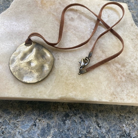 🎈Sale 🎈2 for $10 minimalist simple gold (color) metal hammered disc necklace - Picture 6 of 9